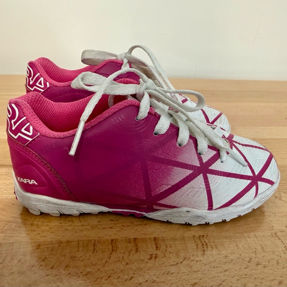 Xara Kids Pink and White soccer  Shoes, size 12